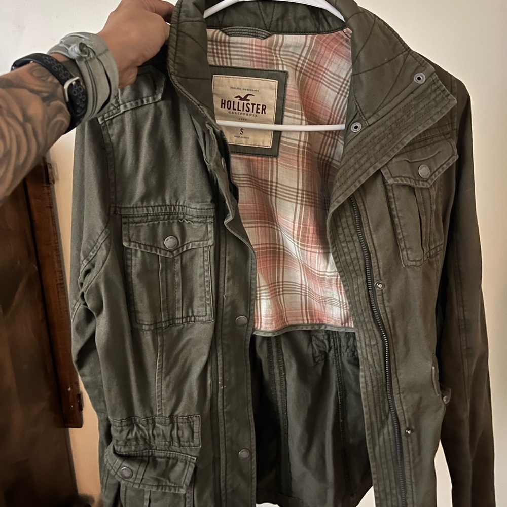 Hollister army green jacket size small